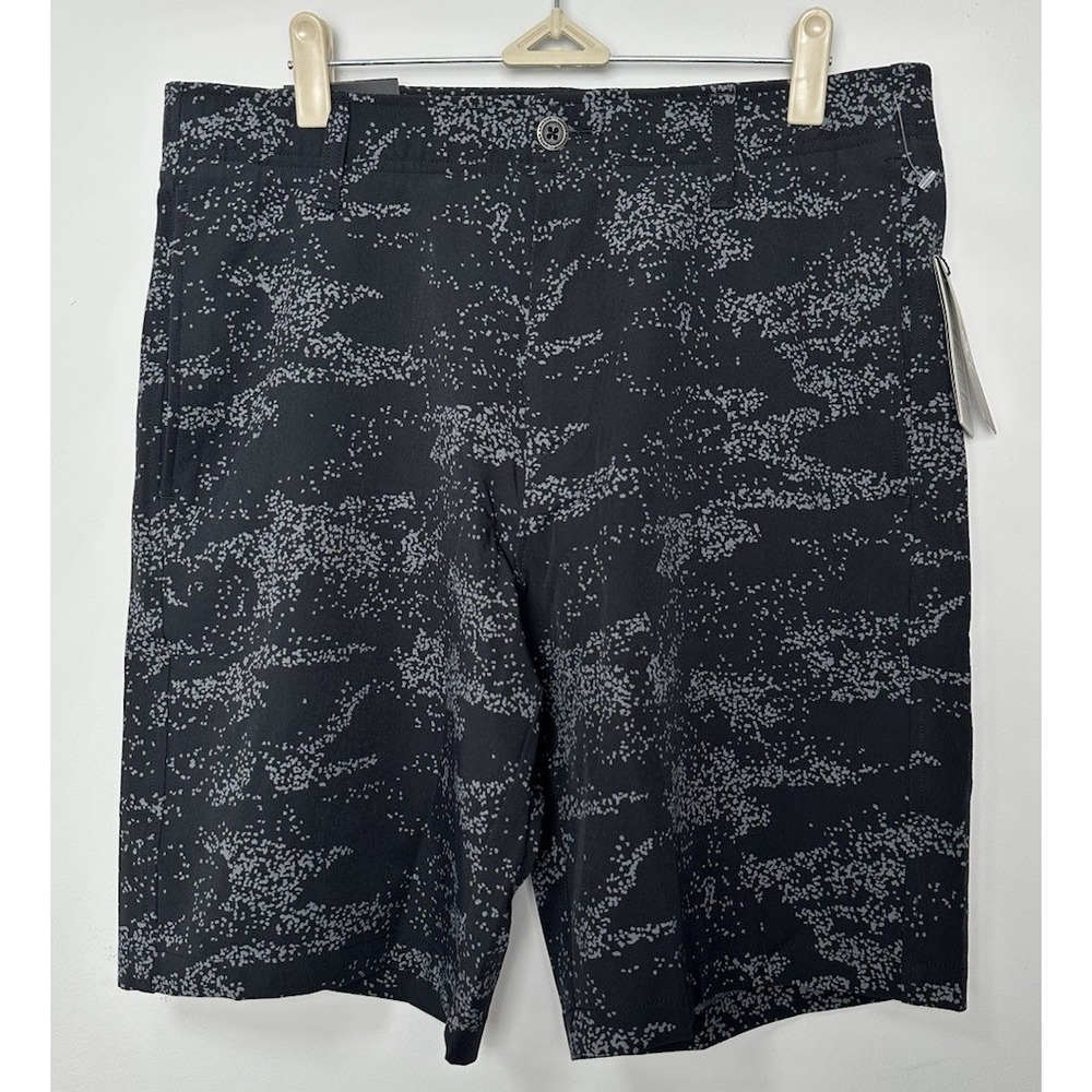 Under Armour UA Golf Black Gray Printed Shorts 1377303 Men's Size 32 New NWT $70